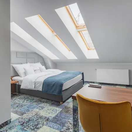Browar Luxury Old Town 24h Apartahotel 4*